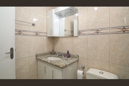 Casa à venda com 179m², 5 quartos e 2 vagasBanheiro 3