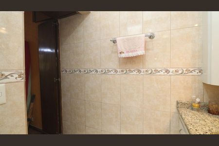 Casa à venda com 179m², 5 quartos e 2 vagasBanheiro 1 