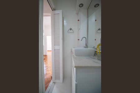 Apartamento para alugar com 97m², 4 quartos e sem vaga Apartamento para alugar com 97m², 4 quartos e sem vagaBanheiro