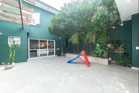 Casa à venda com 280m², 4 quartos e 2 vagasQuintal - Lavanderia