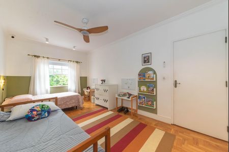 Casa à venda com 280m², 4 quartos e 2 vagasQuarto 2