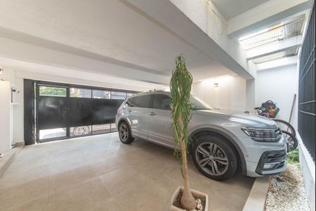 Casa à venda com 280m², 4 quartos e 2 vagasGaragem
