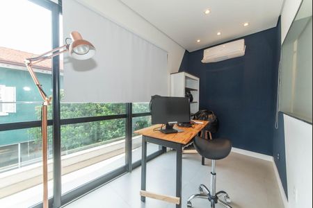 Casa à venda com 280m², 4 quartos e 2 vagasEscritorio