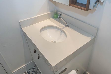 Casa à venda com 280m², 4 quartos e 2 vagasBanheiro Social