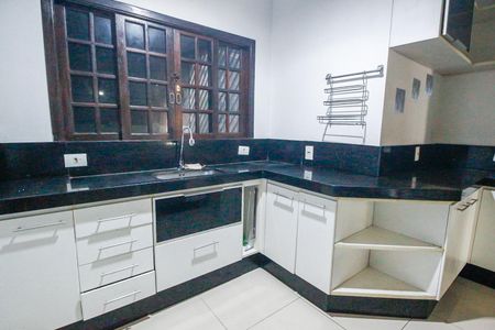 Casa para alugar com 300m², 3 quartos e 4 vagasCozinha