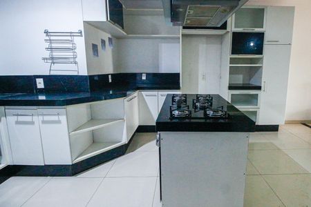 Casa para alugar com 300m², 3 quartos e 4 vagasCozinha