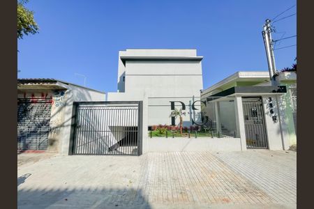 Casa de condomínio à venda com 74m², 2 quartos e 2 vagasFachada