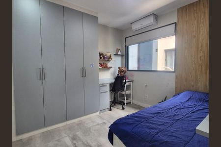 Casa de condomínio à venda com 320m², 4 quartos e 2 vagas