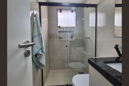 Casa de condomínio à venda com 320m², 4 quartos e 2 vagas