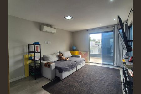 Casa de condomínio à venda com 320m², 4 quartos e 2 vagas