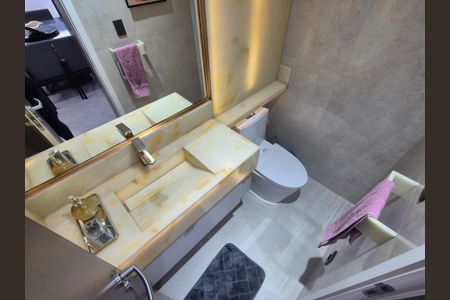 Casa de condomínio à venda com 320m², 4 quartos e 2 vagas