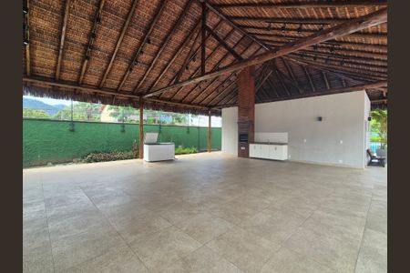 Casa de condomínio à venda com 320m², 4 quartos e 2 vagas