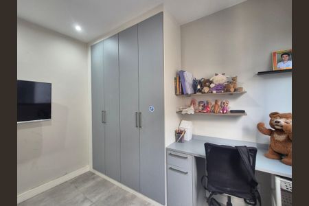 Casa de condomínio à venda com 320m², 4 quartos e 2 vagas