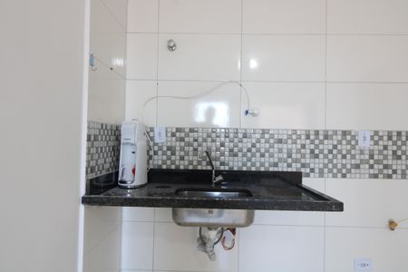 Sala / Cozinha de apartamento para alugar com 2 quartos, 50m² em Jardim Triana, São Paulo