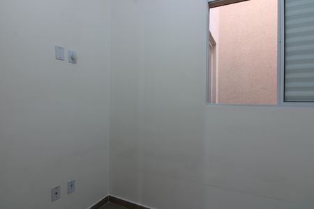 quarto 1 de apartamento para alugar com 2 quartos, 50m² em Jardim Triana, São Paulo