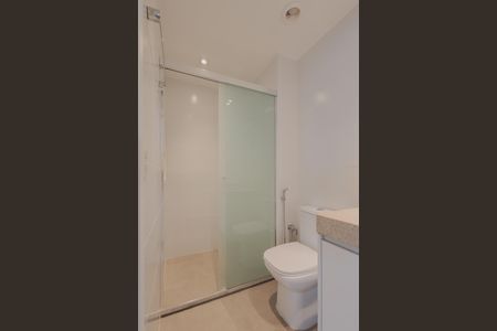 Apartamento para alugar com 67m², 2 quartos e 1 vaga Apartamento para alugar com 67m², 2 quartos e 1 vagaBanheiro