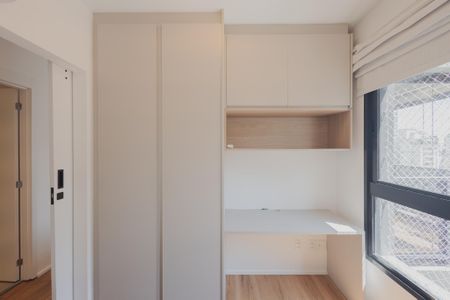 Apartamento para alugar com 67m², 2 quartos e 1 vaga Apartamento para alugar com 67m², 2 quartos e 1 vagaQuarto