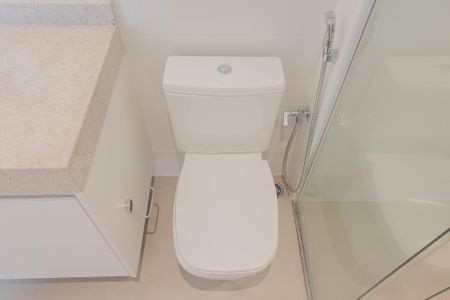 Apartamento para alugar com 67m², 2 quartos e 1 vaga Apartamento para alugar com 67m², 2 quartos e 1 vagaBanheiro da Suíte