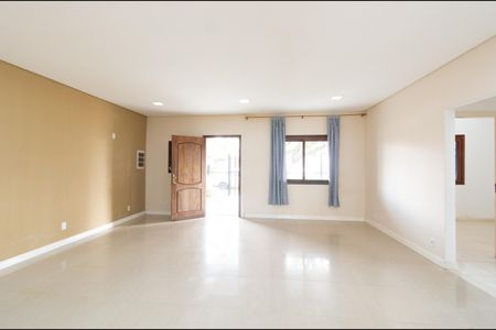 Casa à venda com 138m², 2 quartos e 2 vagas