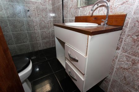 Casa para alugar com 120m², 3 quartos e 2 vagas Casa para alugar com 120m², 3 quartos e 2 vagasBanheiro 2