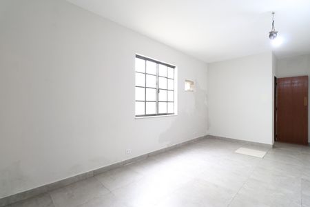 Casa para alugar com 230m², 4 quartos e 3 vagasSuite 