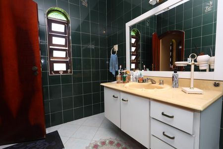 Apartamento à venda com 380m², 3 quartos e 5 vagas Apartamento à venda com 380m², 3 quartos e 5 vagasBanheiro da Suíte 3