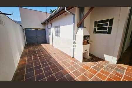 Casa à venda com 248m², 3 quartos e 4 vagas Casa à venda com 248m², 3 quartos e 4 vagasFoto 07