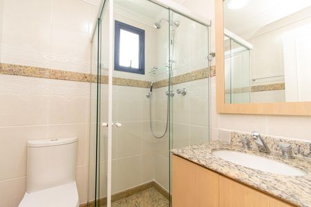 Apartamento para alugar com 180m², 3 quartos e 2 vagas Apartamento para alugar com 180m², 3 quartos e 2 vagasBanheiro da Suíte 2