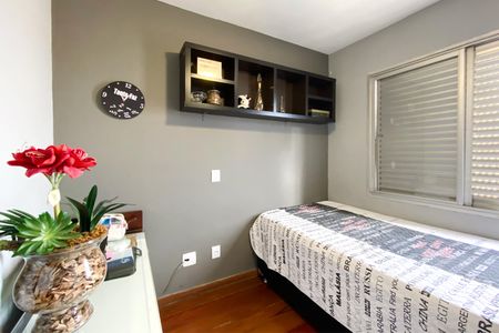 Apartamento à venda com 180m², 4 quartos e 2 vagas Apartamento à venda com 180m², 4 quartos e 2 vagasQuarto 3