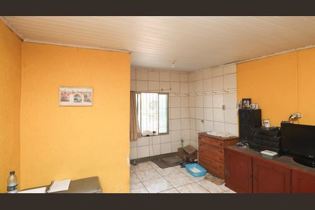 Casa à venda com 56m², 2 quartos e 1 vagaSala 