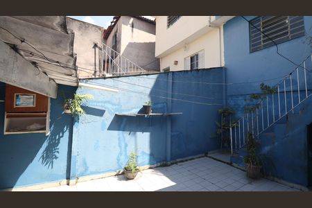Casa à venda com 56m², 2 quartos e 1 vagaÁrea de Serviço