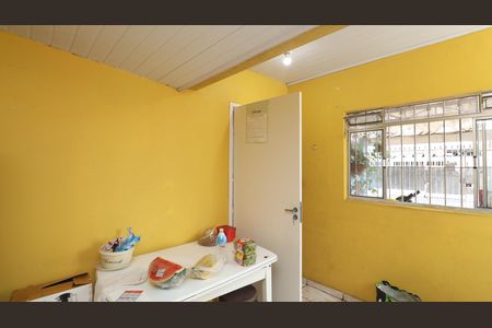 Casa à venda com 56m², 2 quartos e 1 vagaCozinha 