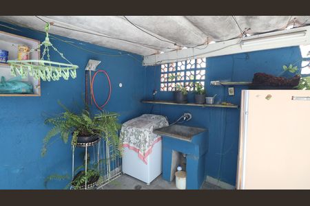 Casa à venda com 56m², 2 quartos e 1 vagaÁrea de Serviço