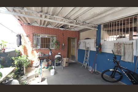 Casa à venda com 56m², 2 quartos e 1 vagaGaragem