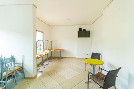 Apartamento à venda com 52m², 2 quartos e 2 vagas Apartamento à venda com 52m², 2 quartos e 2 vagasÁrea comum - Salão de festas