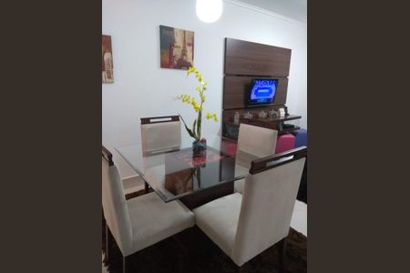 Apartamento à venda com 77m², 3 quartos e 1 vaga Apartamento à venda com 77m², 3 quartos e 1 vagaSala