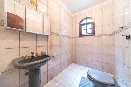 Casa para alugar com 219m², 4 quartos e 2 vagasBanheiro Social