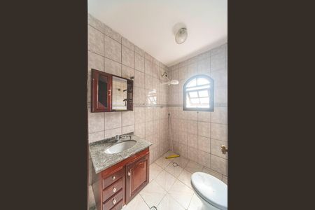 Casa para alugar com 219m², 4 quartos e 2 vagasBanheiro Social 2