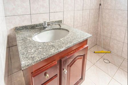 Casa para alugar com 219m², 4 quartos e 2 vagasBanheiro Social 2