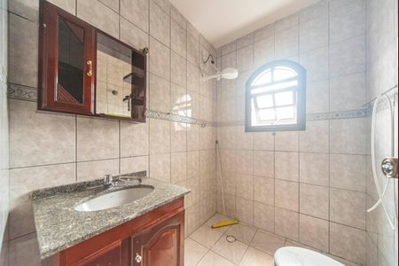 Casa para alugar com 219m², 4 quartos e 2 vagasBanheiro Social 2