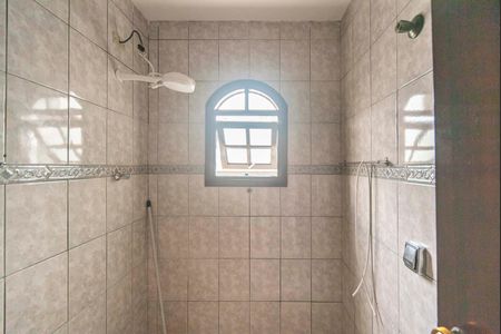 Casa para alugar com 219m², 4 quartos e 2 vagasBanheiro Social 2