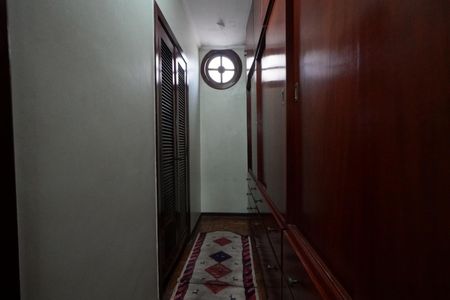 Casa à venda com 240m², 3 quartos e 3 vagasSuíte