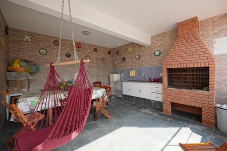Casa à venda com 240m², 3 quartos e 3 vagasChurrasqueira