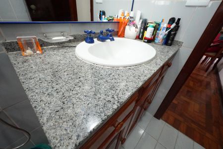Casa à venda com 240m², 3 quartos e 3 vagasBanheiro
