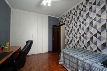 Casa à venda com 240m², 3 quartos e 3 vagasQuarto