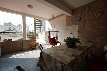 Casa à venda com 240m², 3 quartos e 3 vagasChurrasqueira