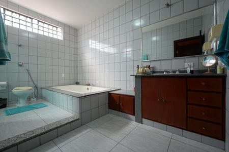 Casa à venda com 240m², 3 quartos e 3 vagasSuíte Principal