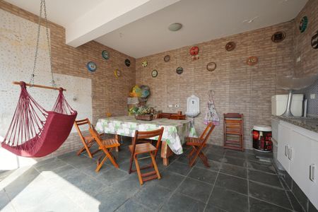 Casa à venda com 240m², 3 quartos e 3 vagasChurrasqueira