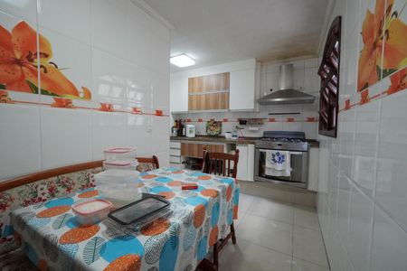 Casa à venda com 240m², 3 quartos e 3 vagasCozinha