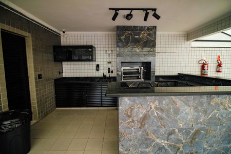 Apartamento para alugar com 76m², 2 quartos e 1 vaga Apartamento para alugar com 76m², 2 quartos e 1 vagaÁrea comum - Churrasqueira